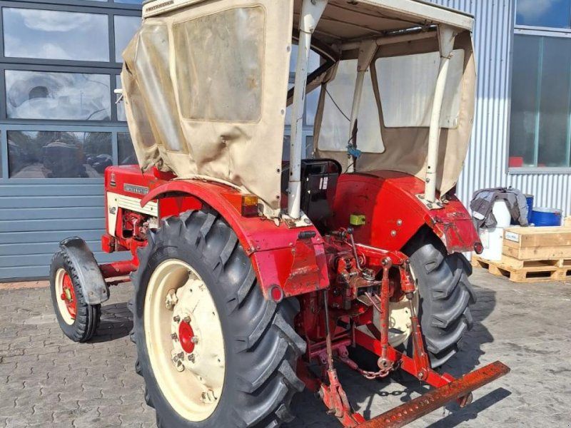 Case IH 353
