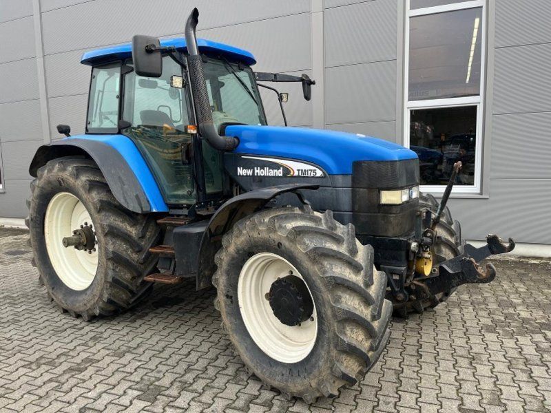New Holland TM 175