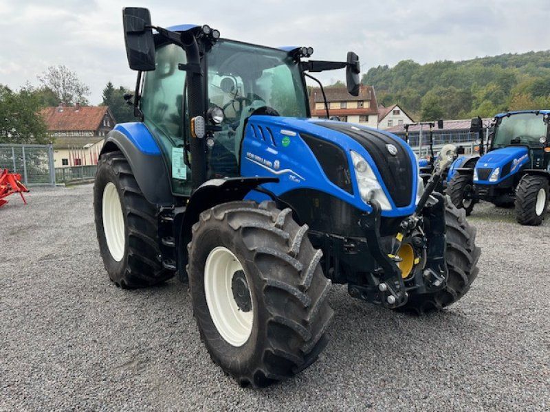 New Holland T5.120 Dynamic Command