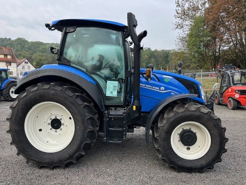 New Holland T5.120 Dynamic Command