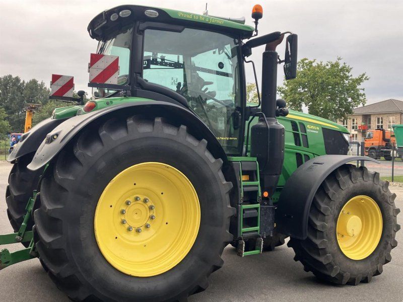 John Deere 6250R