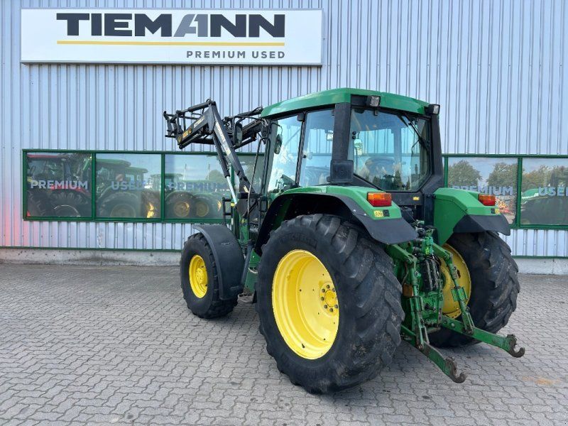 John Deere 6110