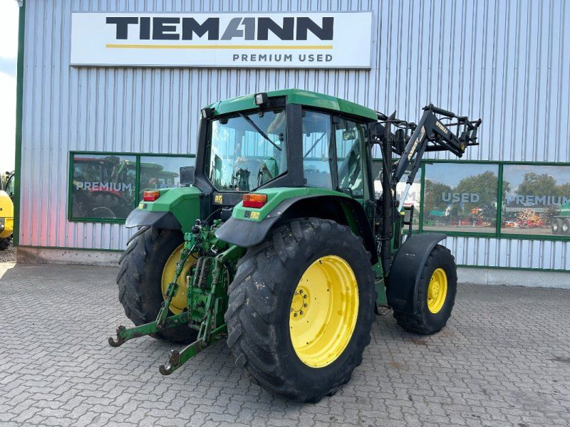 John Deere 6110