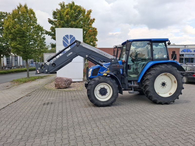 New Holland T5050