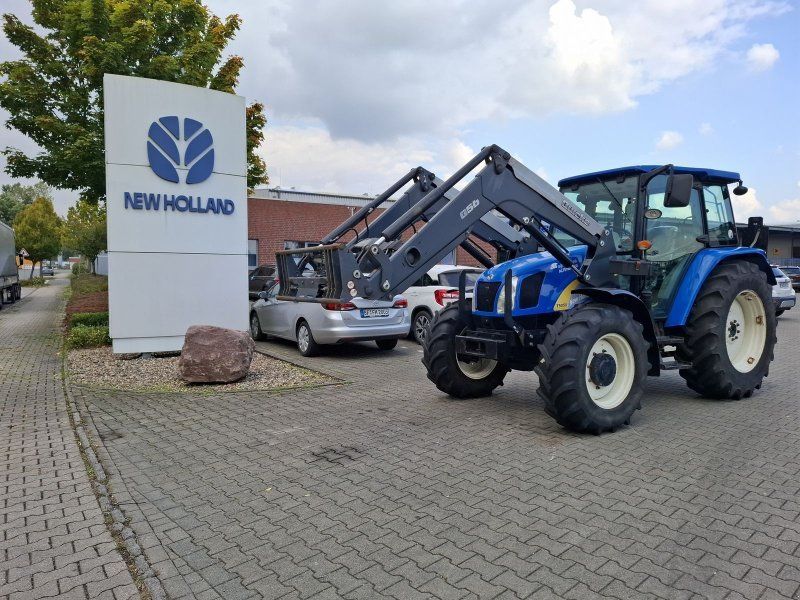 New Holland T5050