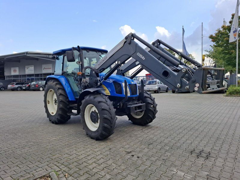 New Holland T5050