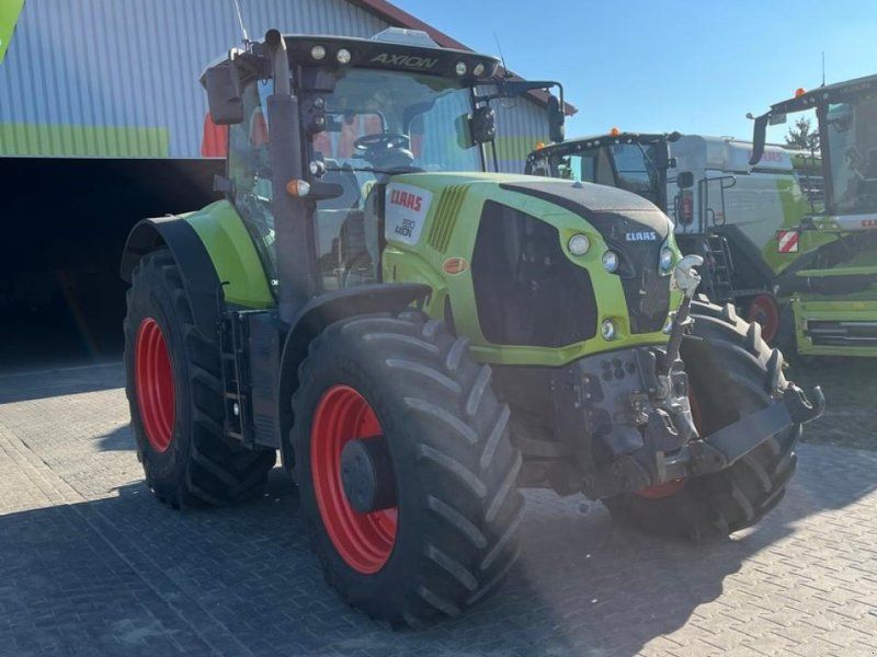 Claas Axion 830 CMatic
