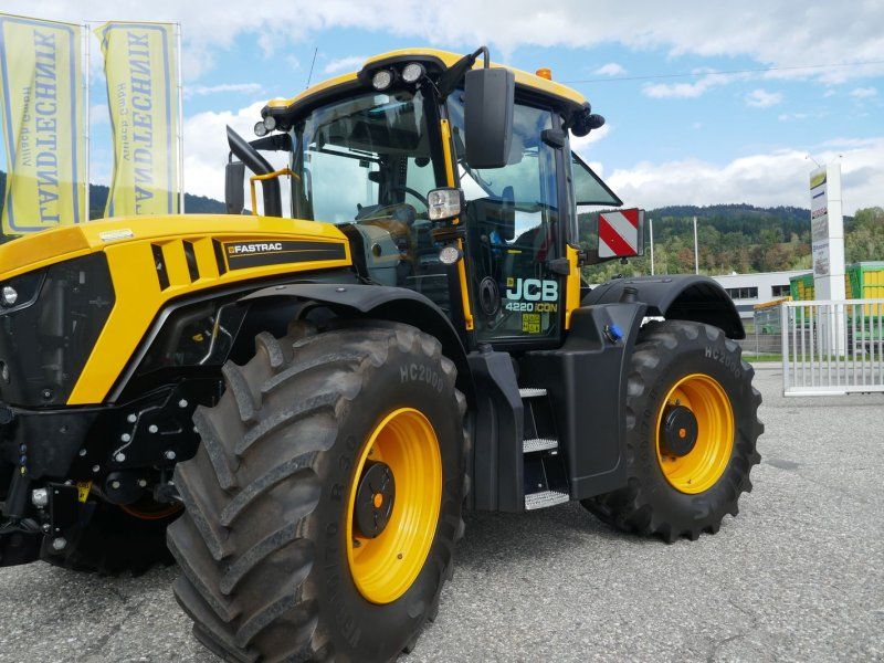 JCB Fastrac 4220 iCON
