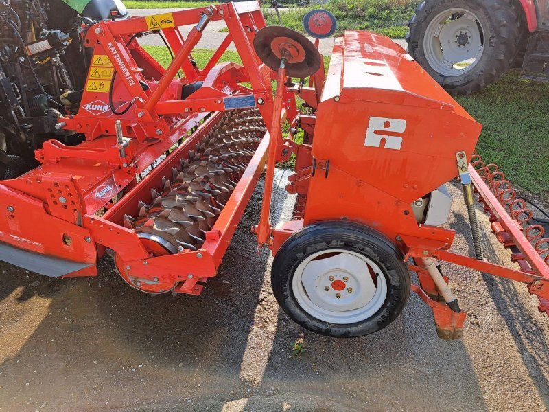 Kuhn HRB 302  D mit Reform Semo 100