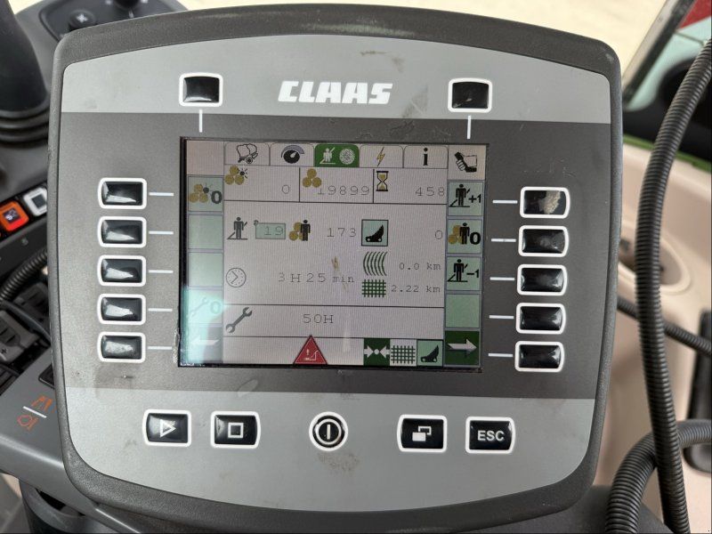 Claas Variant 365RC