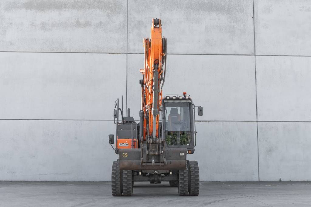 Doosan DX 140 W
