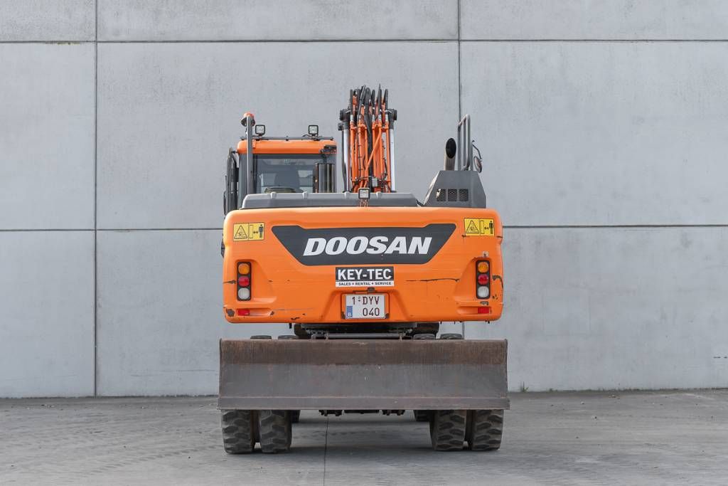 Doosan DX 140 W