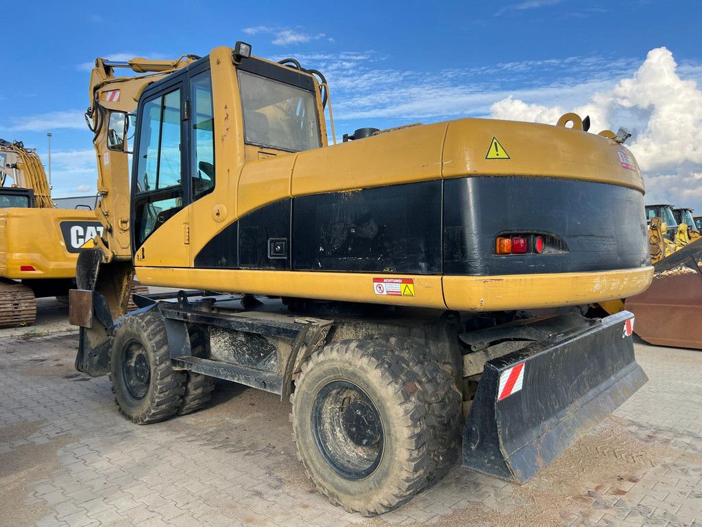 Caterpillar M318C