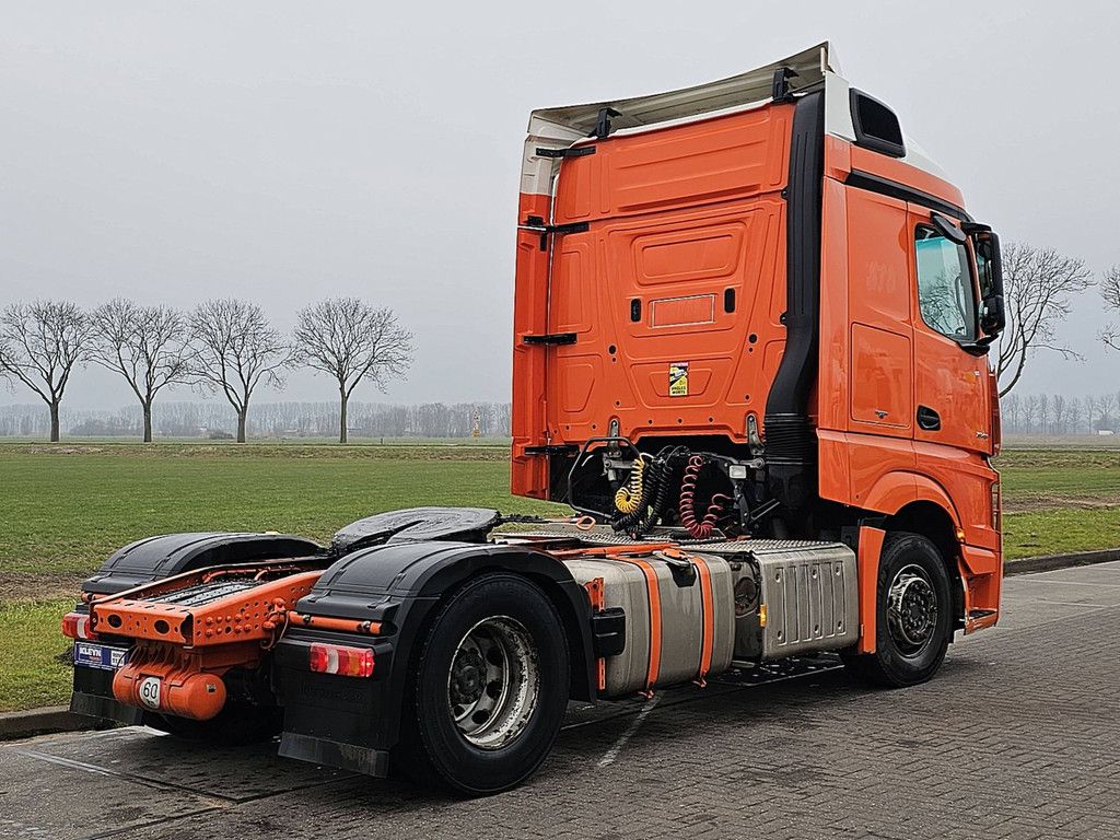 MERCEDES-BENZ ACTROS 1843 LS