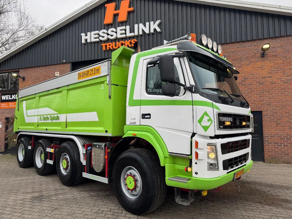 Terberg FM 2000 8X8 21m3 Isolated Hardox Manual gearbox NL truck
