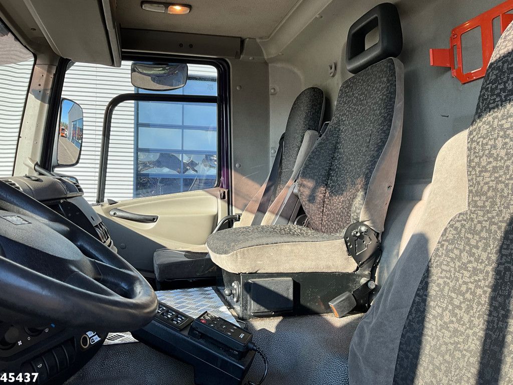 DAF FAN 75 CF 250 Chassis cabine with PTO Just 157.104 km!