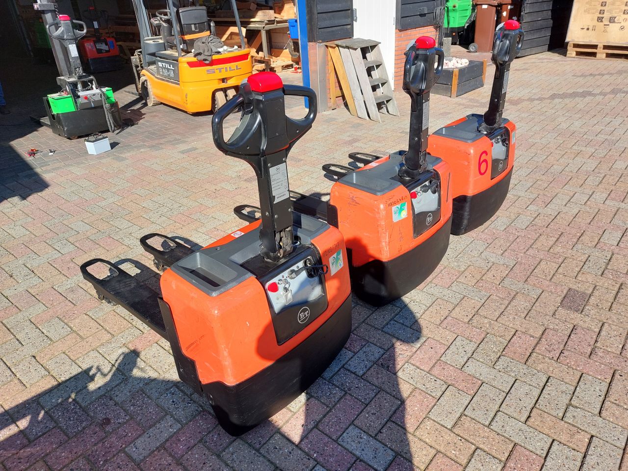 BT LWE 130 bj 2016 3 stuks
