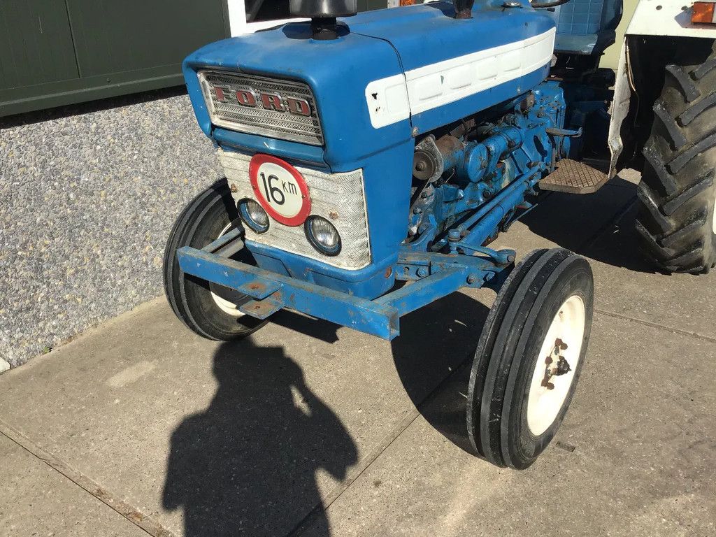 Ford 2000