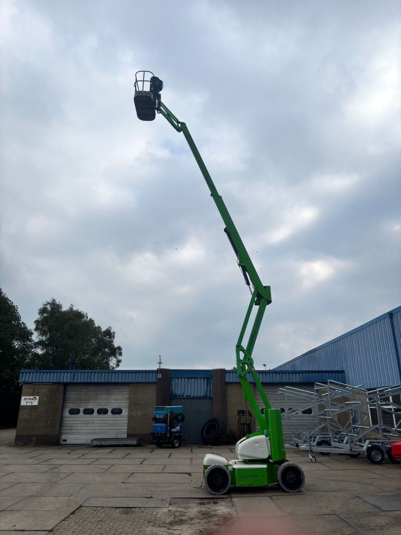 Nifty HR15N telescoop hoogwerker