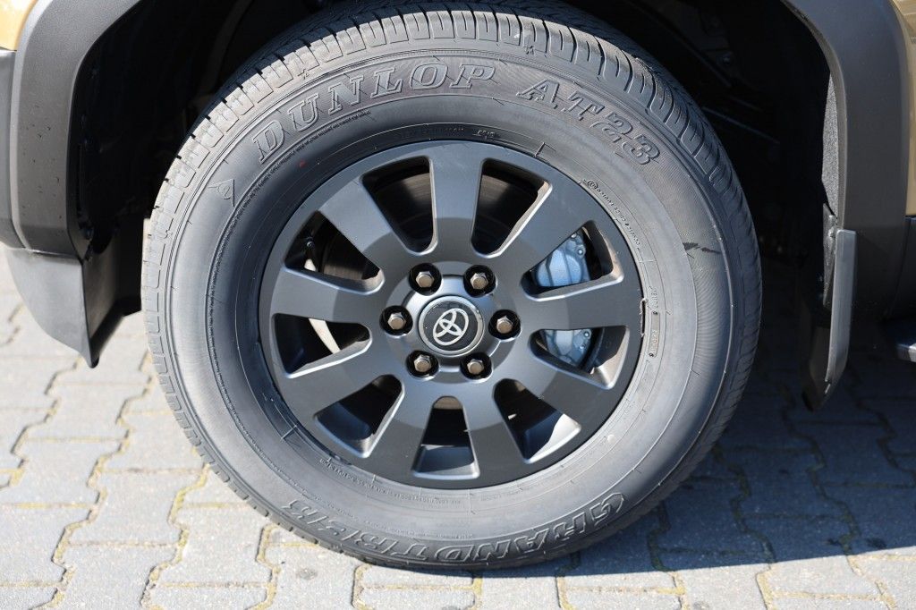 Toyota Landcruiser 250 2.8 D-4D 5DRS EXECUTIVE A/T VAN MET SCHUIFDAK BPM VRIJ
