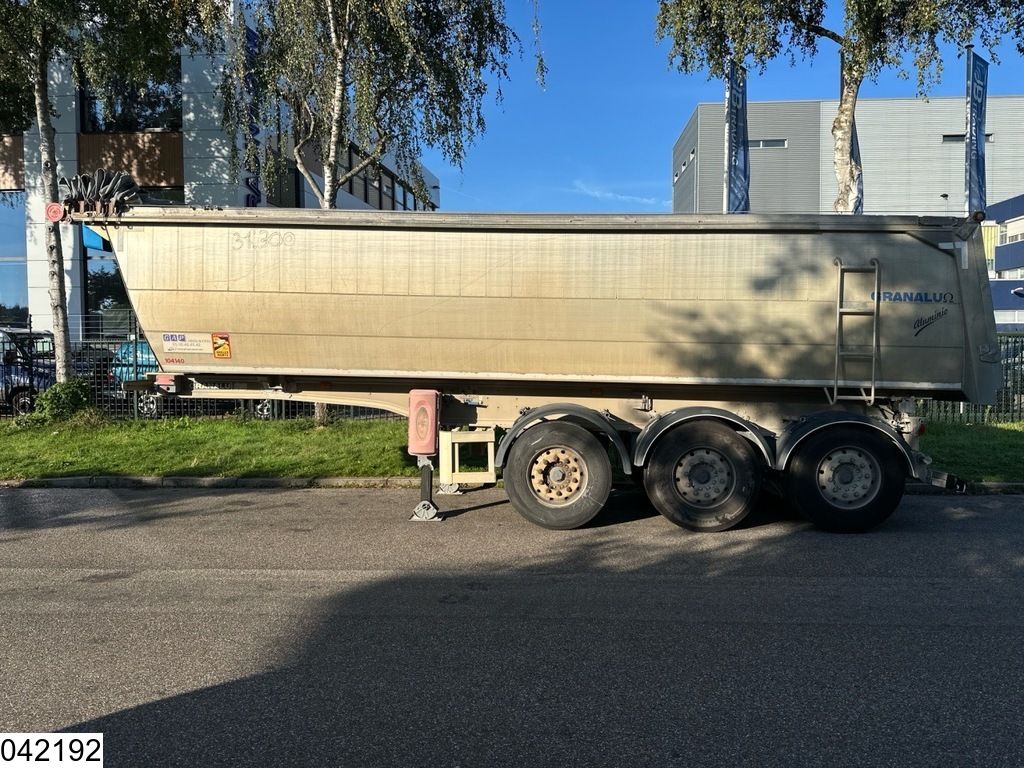 Granalu kipper 28m3