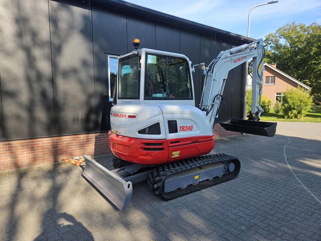 Takeuchi TB240 stage V