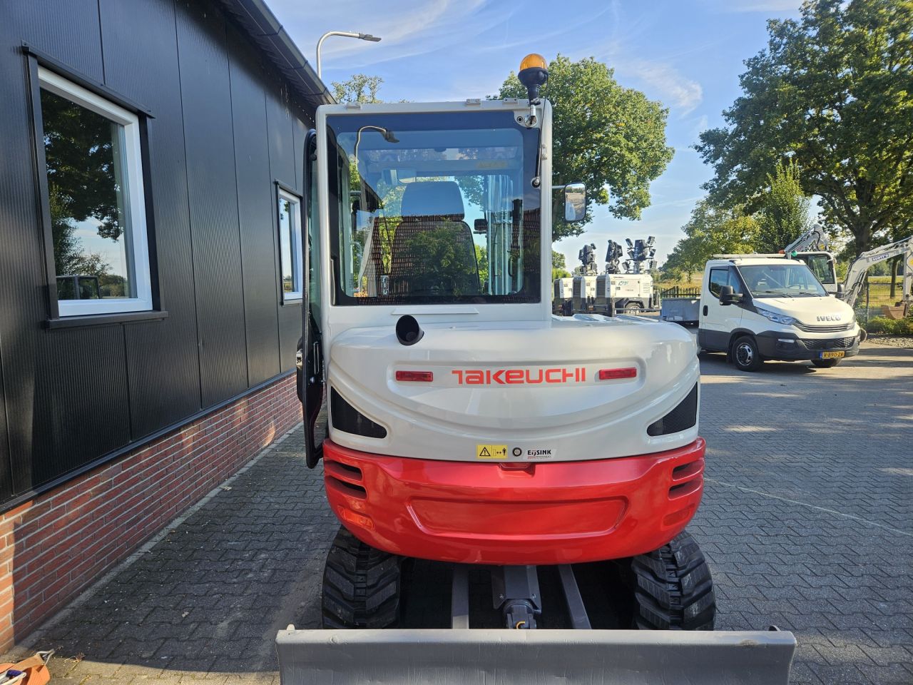 Takeuchi TB240 stage V