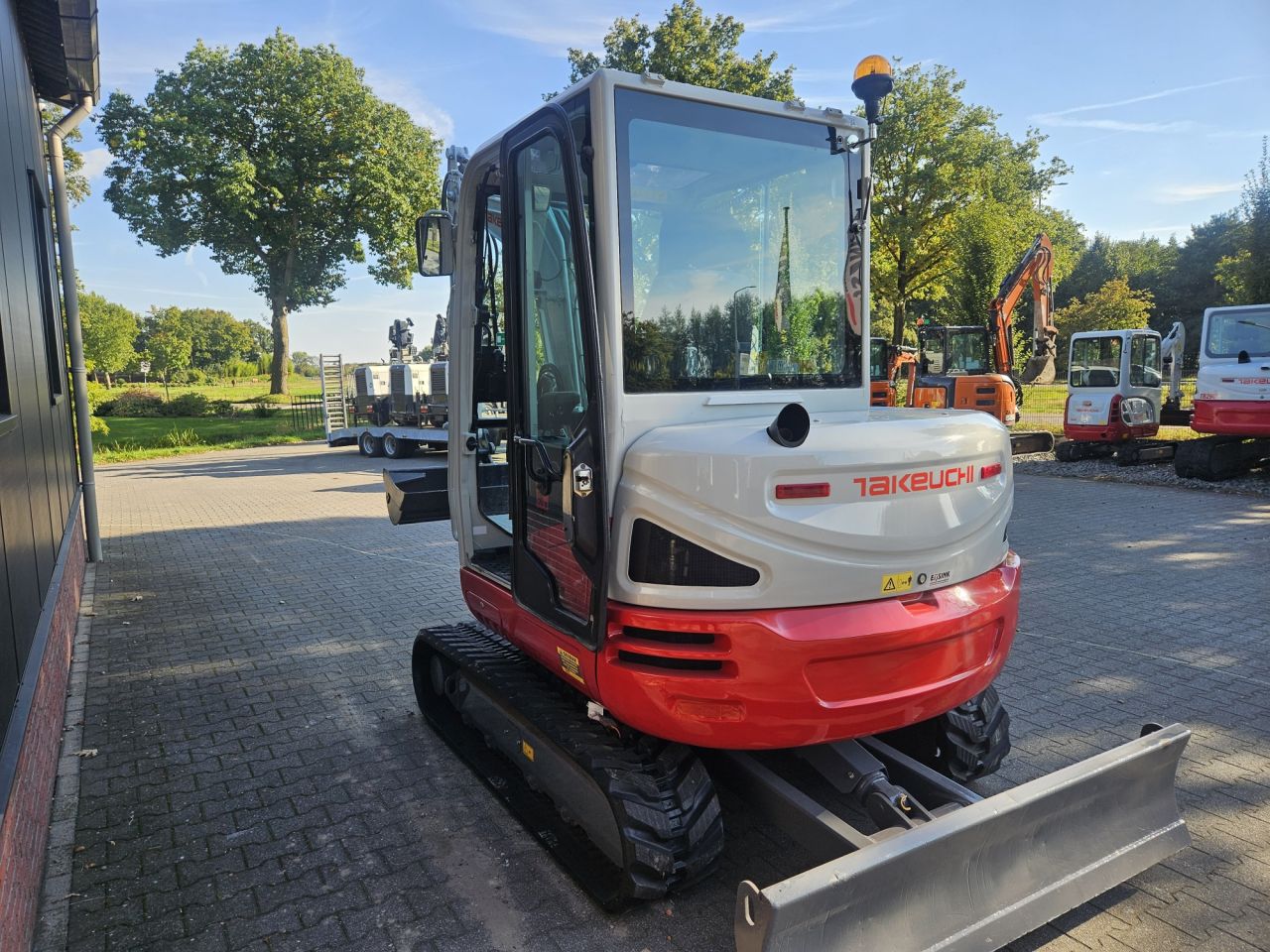 Takeuchi TB240 stage V