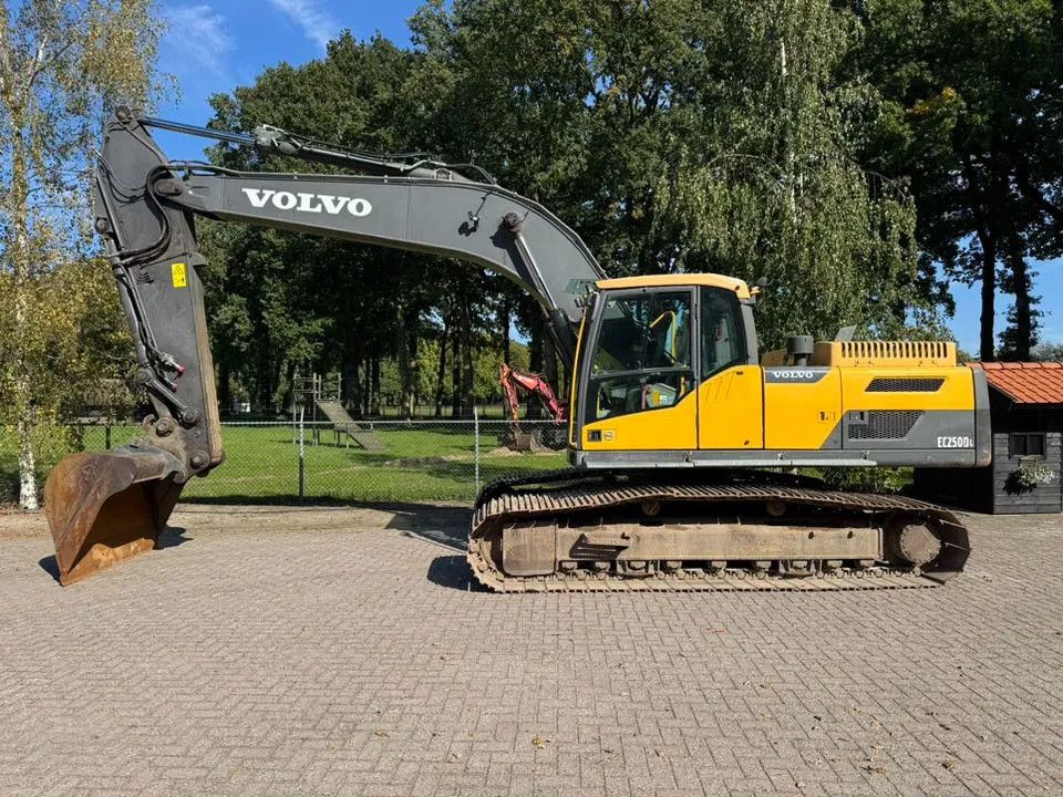 Volvo EC250DL Rupskraan excavator