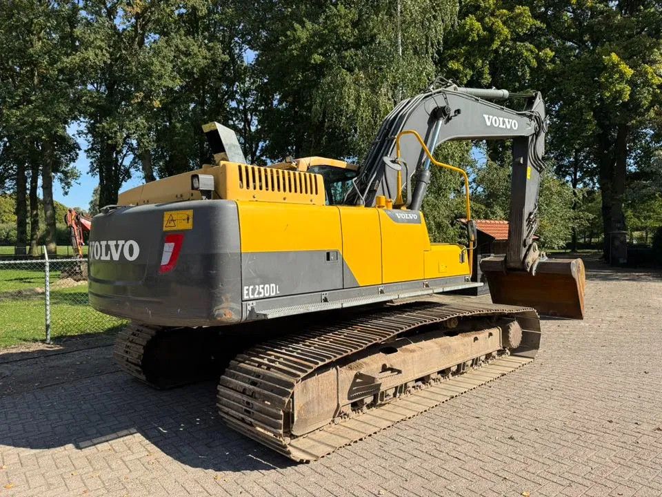 Volvo EC250DL Rupskraan excavator