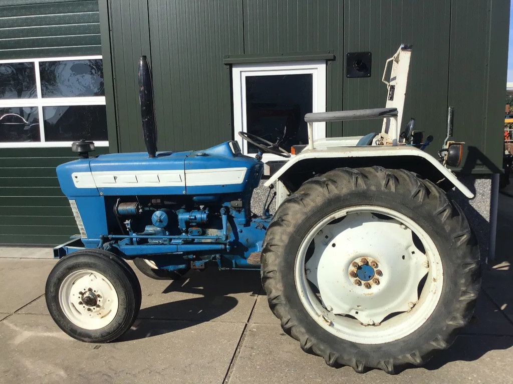 Ford 2000