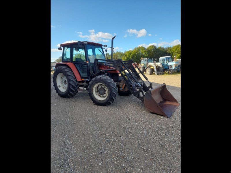 New Holland L85