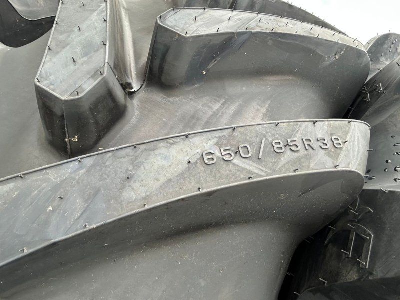 Bridgestone 650/85R38 VX-Tractor Afmontering / demo