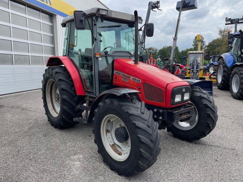 Massey Ferguson 4245-4 LP