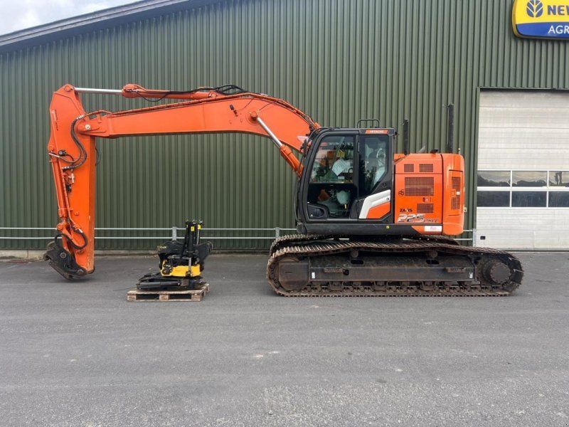 Hitachi ZX225USLC-7