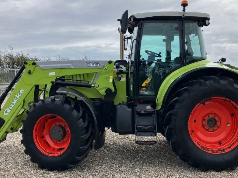 Claas Arion 640