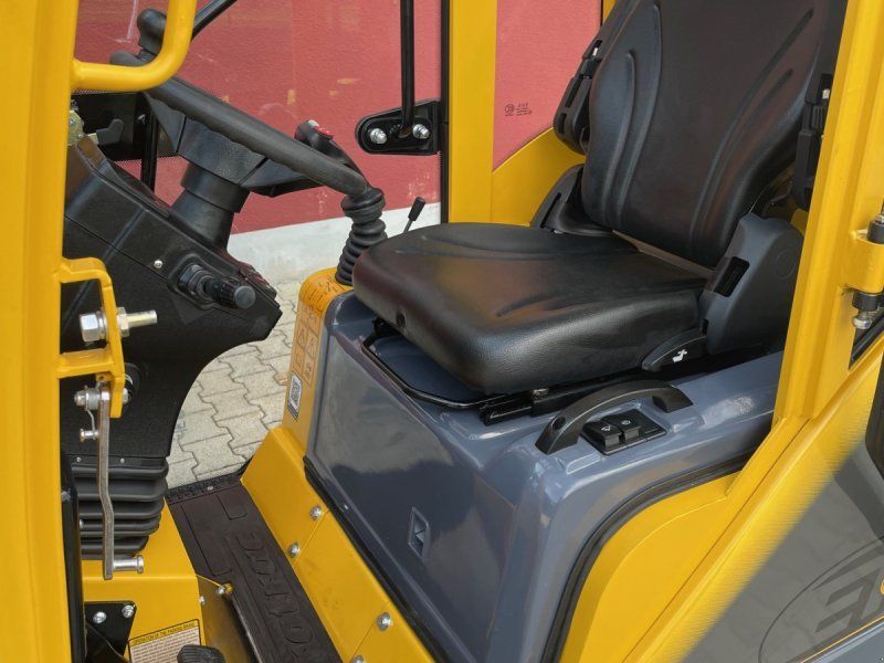 Eurotrac W11