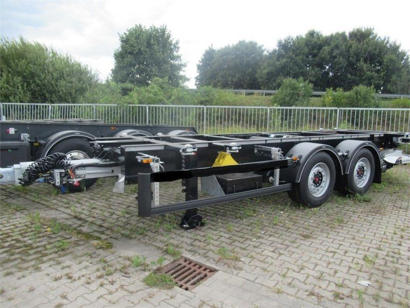 Möslein BDF Tandem- BDF- Wechsel mit Ladebordwand