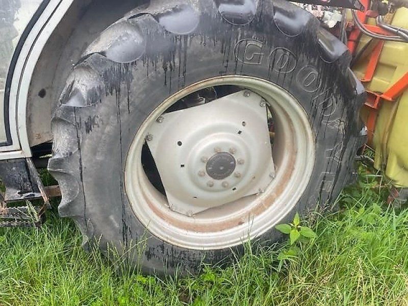 Massey Ferguson 380