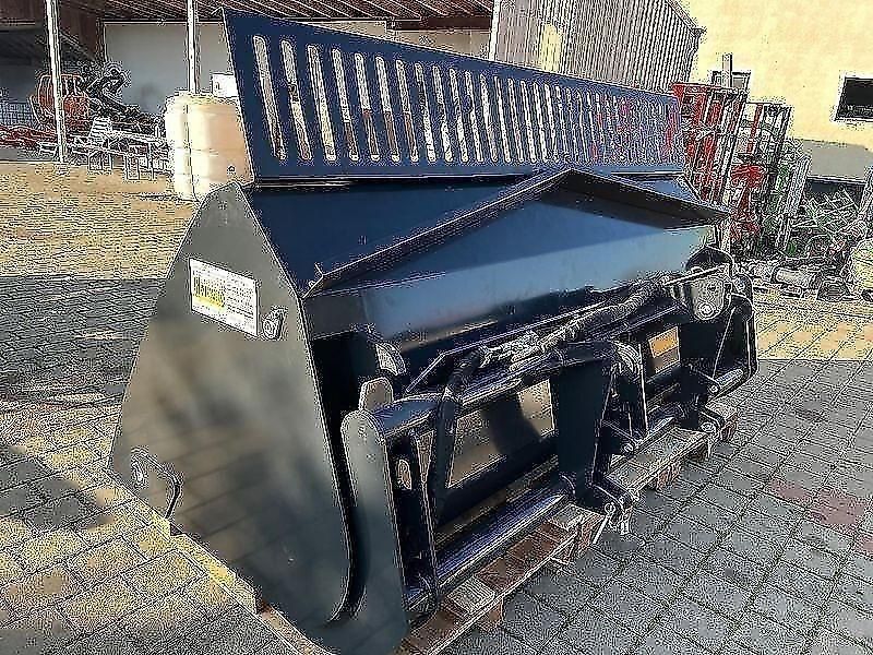 MAIS- / SCHIEBESCHAUFEL-/ ÜBERLADER