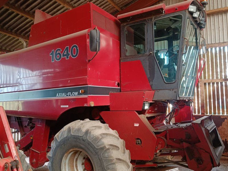 Case IH Axial-Flow 1640 16 fod skærebord