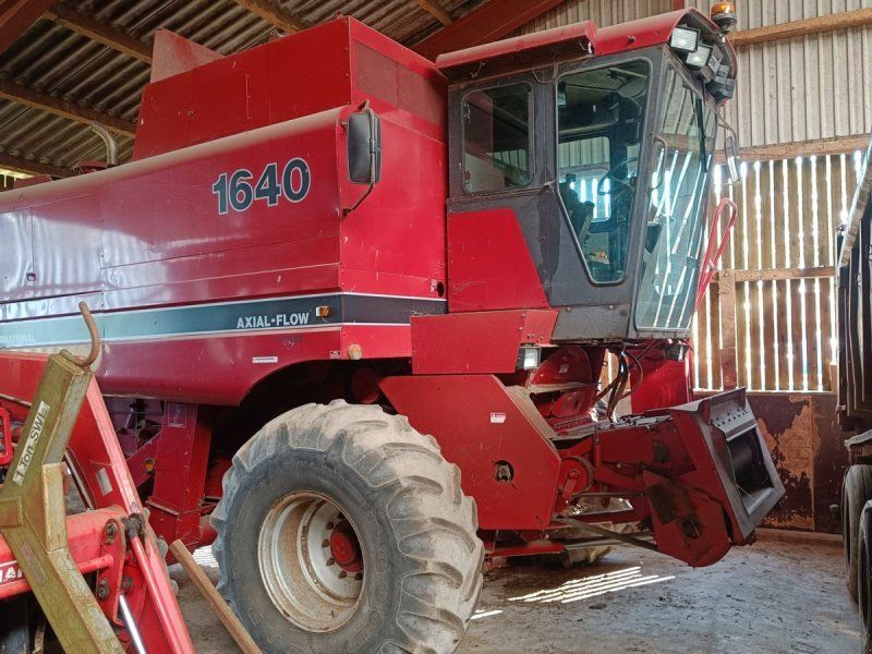 Case IH Axial-Flow 1640 16 fod skærebord
