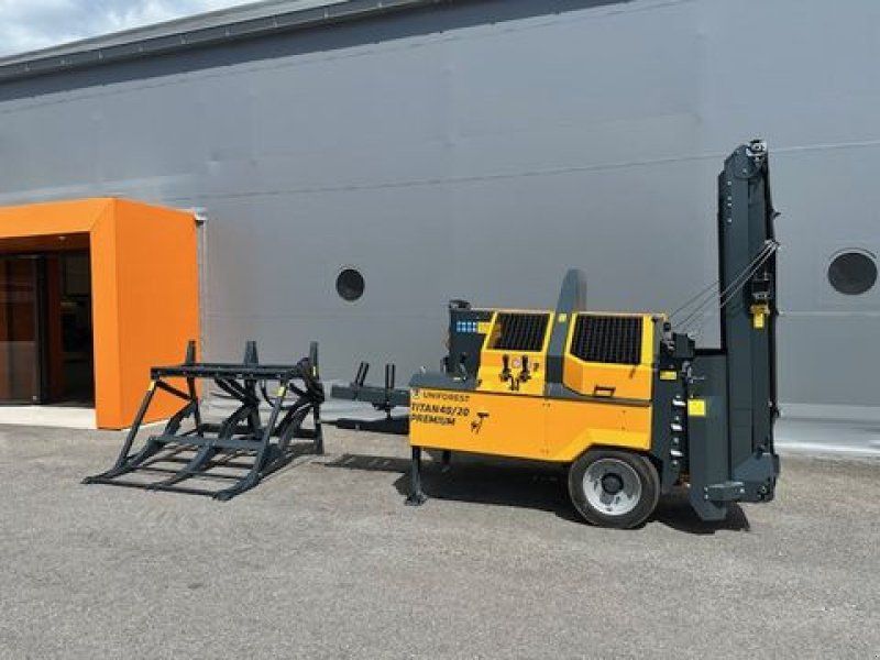 Uniforest Spaltautomat Titan 40/20CD TR Hubtisch Vorführer