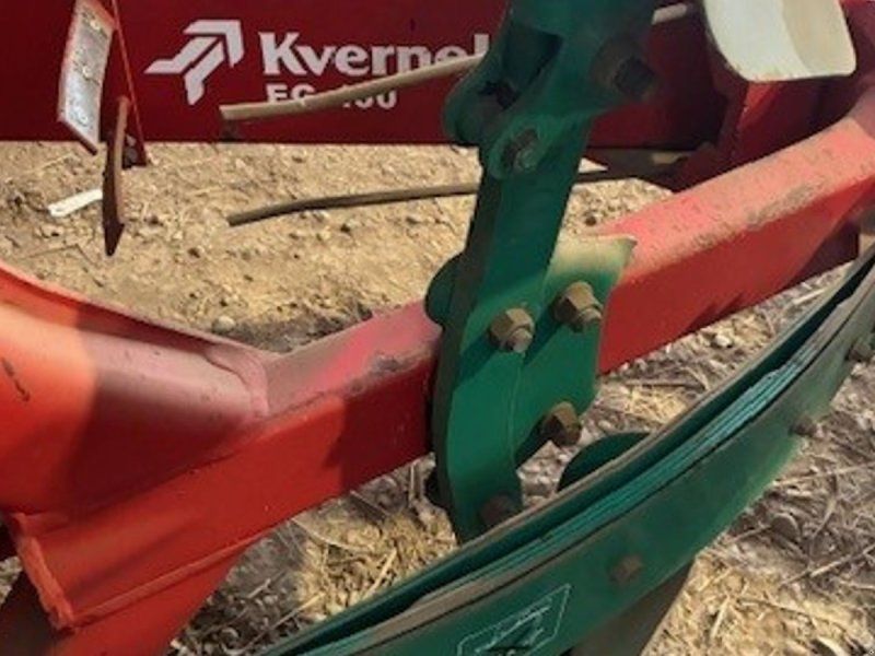 Kverneland 5F 100-300-28