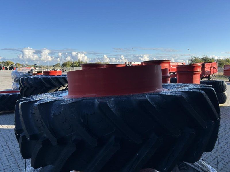 BKT 520/85R50/44