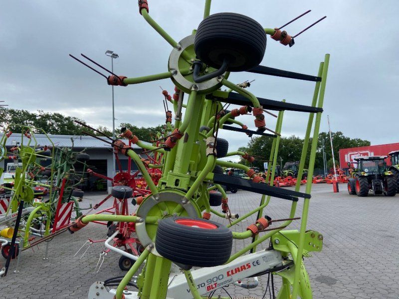 Claas Volto 900