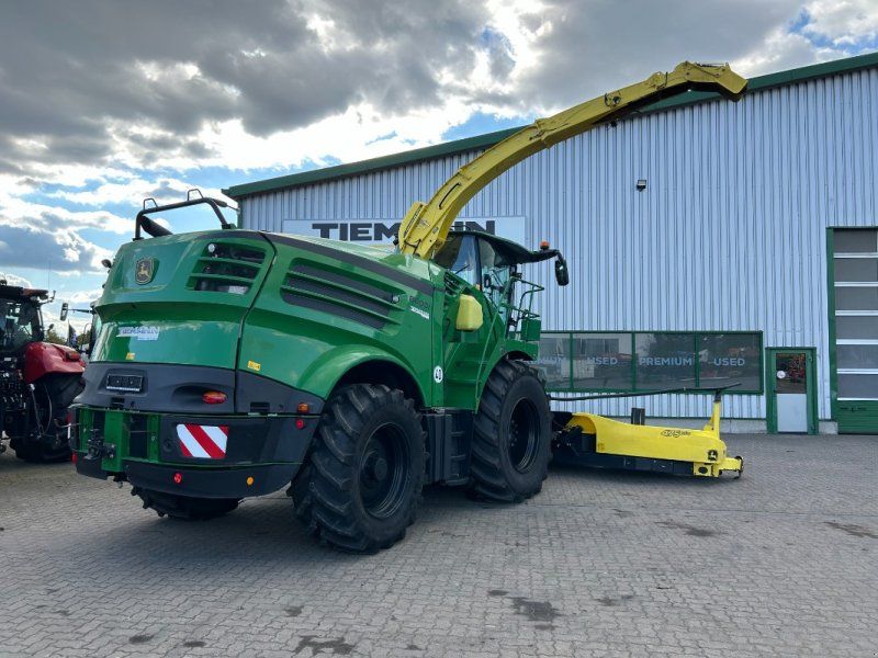 John Deere 8400 mit Kemper 475 Plus