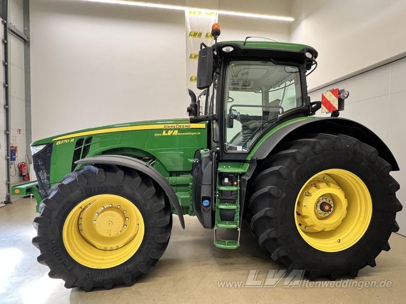 John Deere 8270R