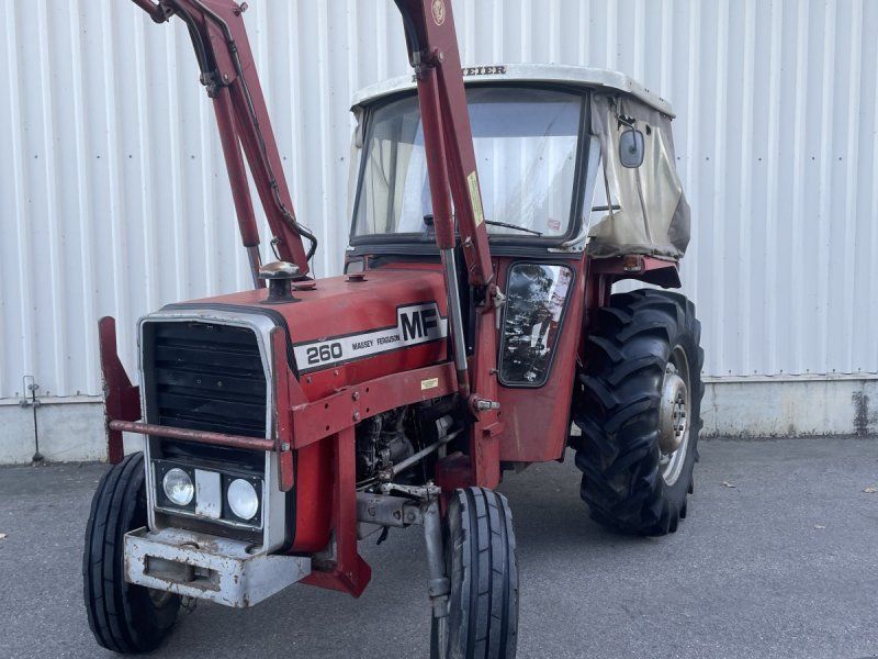 Massey Ferguson 260