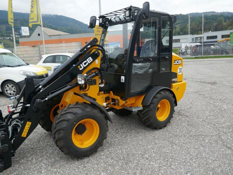 JCB 403 Agri Plus